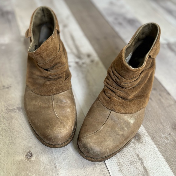 Patagonia Women’s Addie Ruffle Tan Leather Bootie Size 8 Performance Boot - Picture 3 of 12